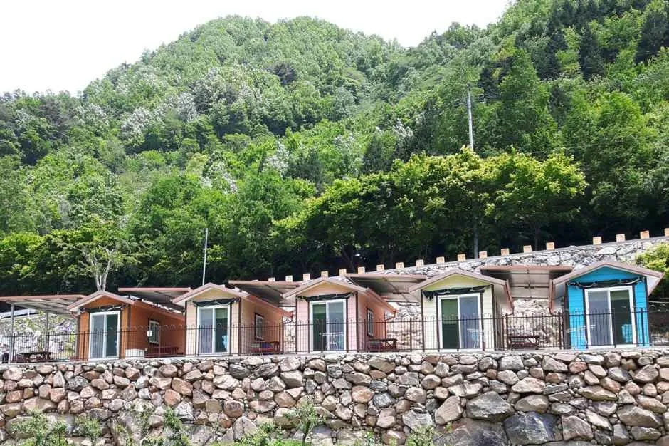 단풍 명소 — 피아골단풍펜션 사진